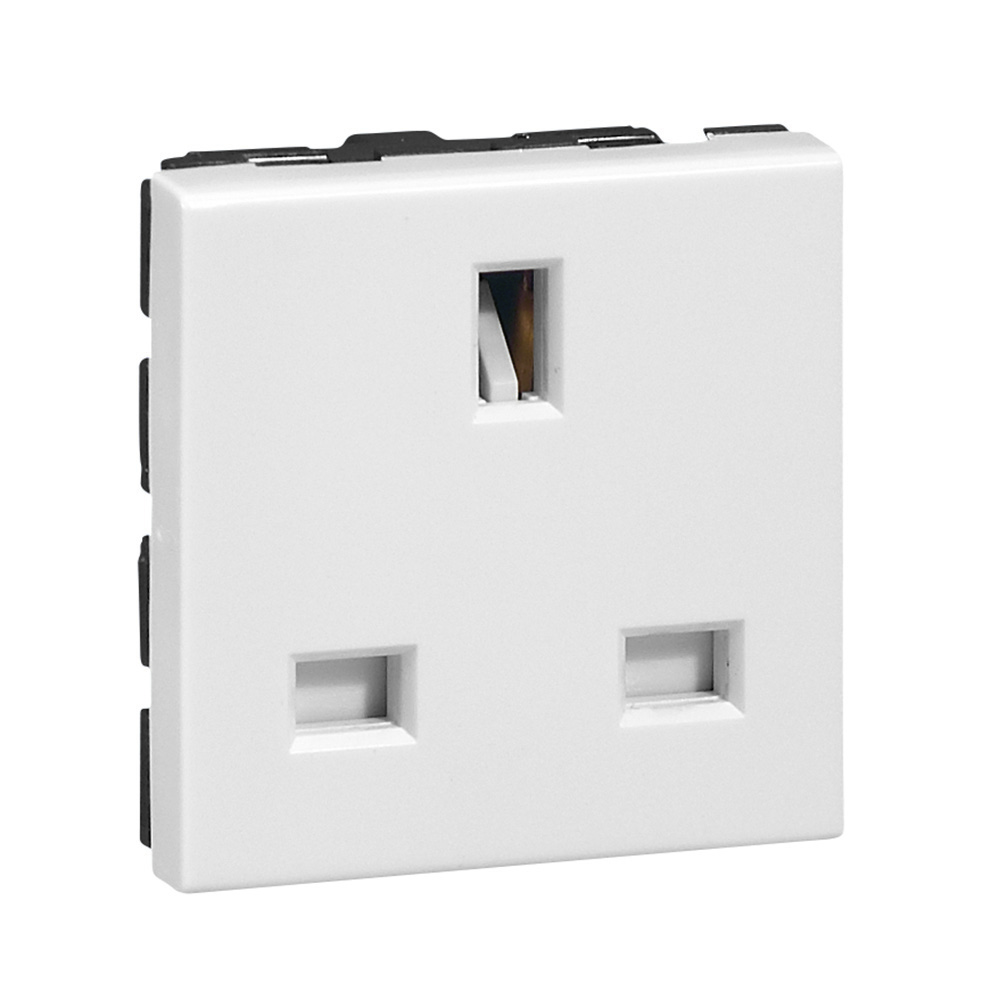 GNIAZDO POJEDYNCZE Z UZIEMIENIEM 2P+Z STANDARD ANGIELSKI ZACISKI ŚRUBOWE 2 MODUŁY 13A 250V BIAŁY MOSAIC - 077505 - LEGRAND