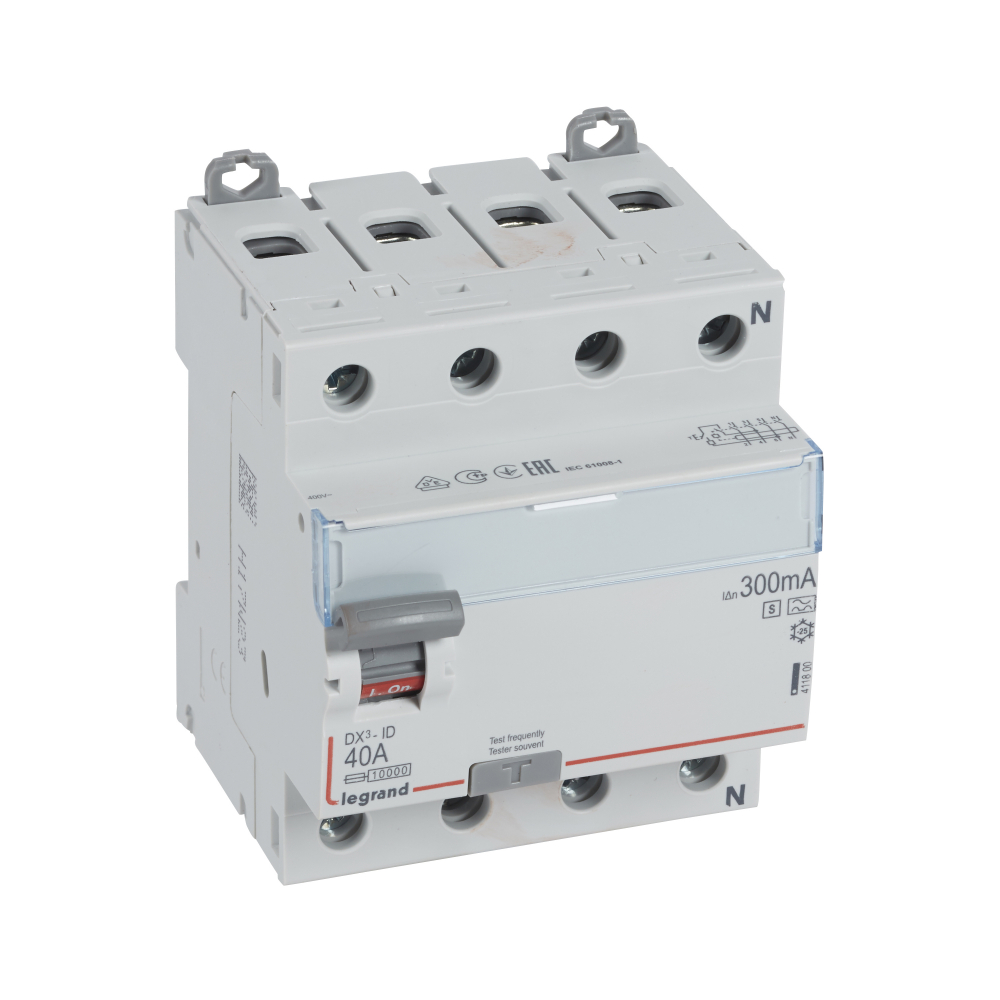 WYŁĄCZNIK RÓŻNICOWY 40A 300MA 4-POLOWY TYP A-S SERII DX3 P 304 - 411800 - LEGRAND