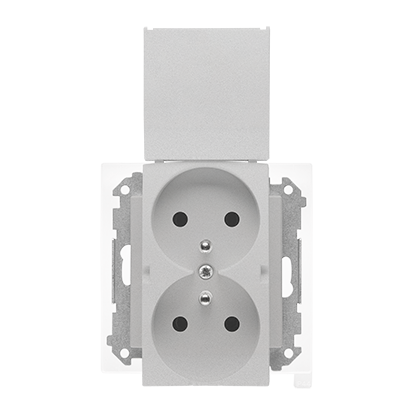 Gniazdo wtyczkowe podwójne do wersji IP44 z uszczelką (moduł) 16 A, 250 V~, szybkozłącza. Klapka w kolorze pokrywy; Aluminium mat Simon 55 - TGZ2BMCZ.01/143 - KONTAKT SIMON