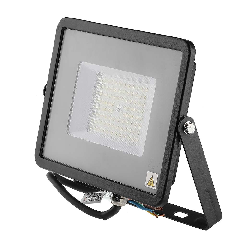 50W Naświetlacz LED SMD / Chip SAMSUNG / Barwa:4000K / Obudowa: Czarna / Wydajność: 115lm/w - 21760 - V-TAC