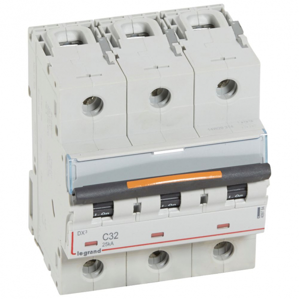 WYŁĄCZNIK NADPRĄDOWY C 32A 3-POLOWY 25KA DX3 S323 - 409784 - LEGRAND
