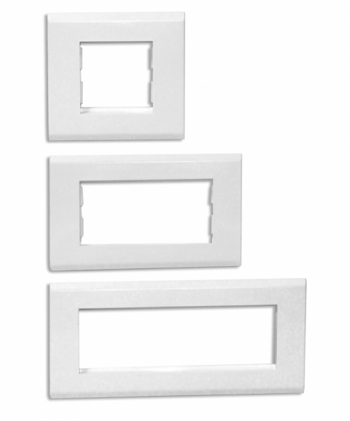 UCHWYT-RAMKA 4-MODUŁOWY DO KP 90X40, 90X60, 110X60, 150X60 - UCHKP-4 - EMITER NET