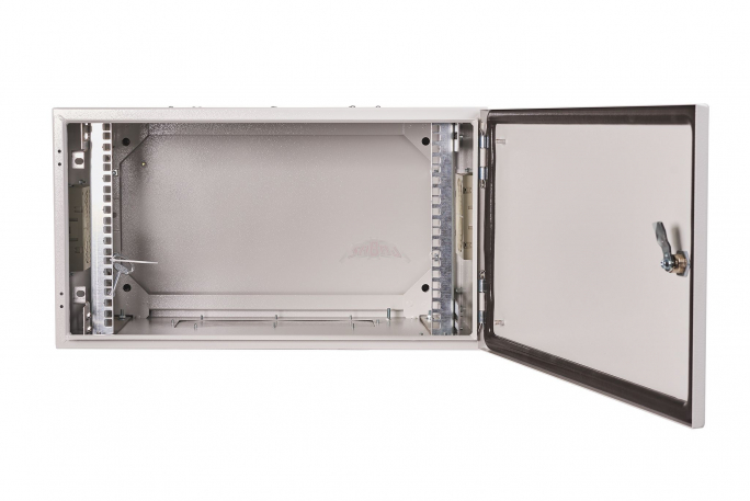 SZAFA WISZĄCA 19" 9UX600X400 MM IP 54, ŚCIANY BOCZNE PEŁNE, DRZWI PEŁNE, WEWNĘTRZNA, JASNOSZARY. - SWK19-9U-40-DP-W - SABAJ