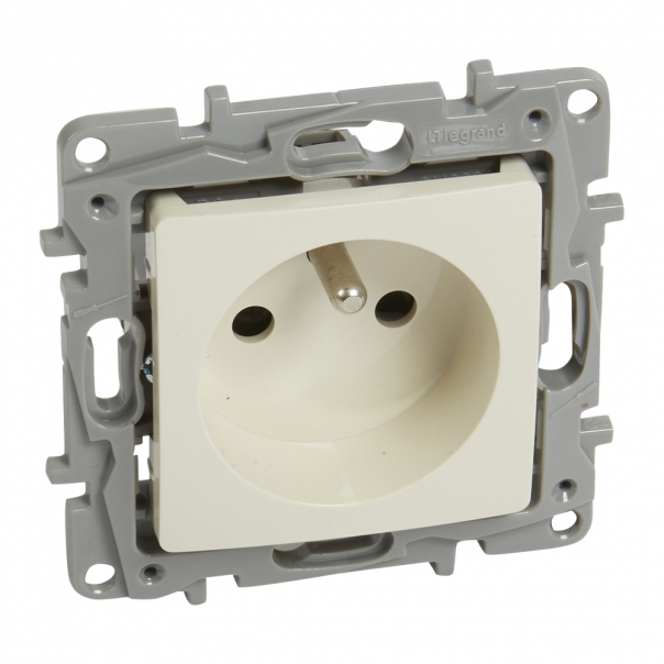 GNIAZDO 2P+Z 16A Z PRZESŁONAMI KREMOWY NILOE. - 764627 - LEGRAND