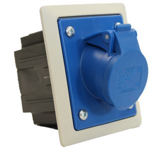 GNIAZDO TABLICOWE Z PUSZKĄ I RAMKĄ TWIST 32A 3P 230V 80x97MM NIEBIESKIE KOŁNIERZ JASNO SZARY - 423-6pkr - PCE