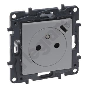 GNIAZDO POJEDYNCZE Z UZIEMIENIEM 2P+Z Z PRZESŁONAMI ZACISKI AUTOMATYCZNE Z USB TYPU C UMIESZCZONYM W PLAKIETCE NILOE STEP - 863338 - LEGRAND
