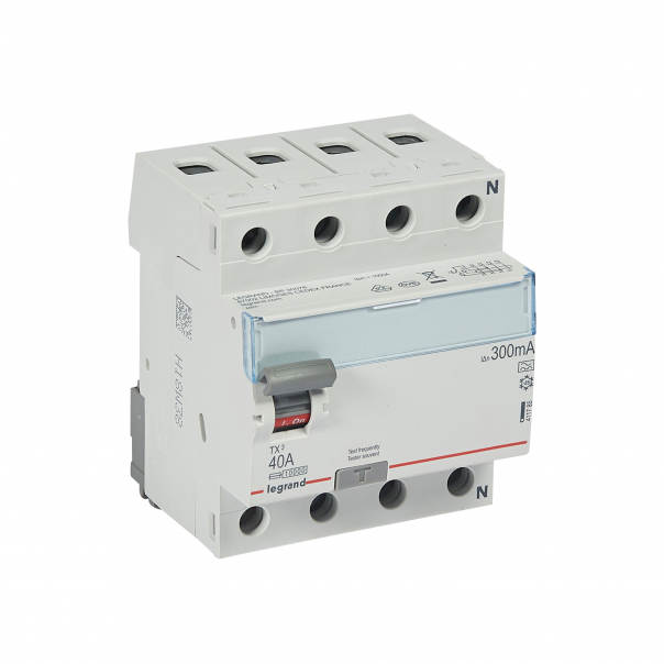WYŁĄCZNIK RÓŻNICOWY 40A 300MA 4-POLOWY TYP A SERII TX3 P 304 - 411785 - LEGRAND