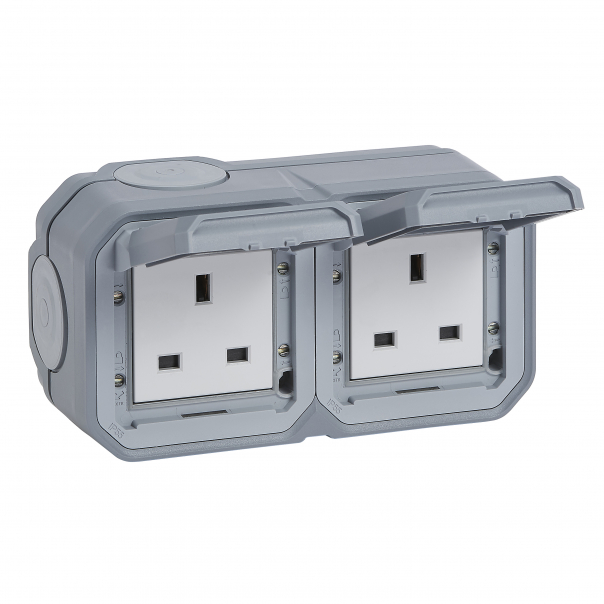 GNIAZDO STD. BRYTYJSKI 2X2P +Z ZACISKI ŚRUB NATYNKOWE 13A-250V~ SZARE PLEXO - 069739L - LEGRAND
