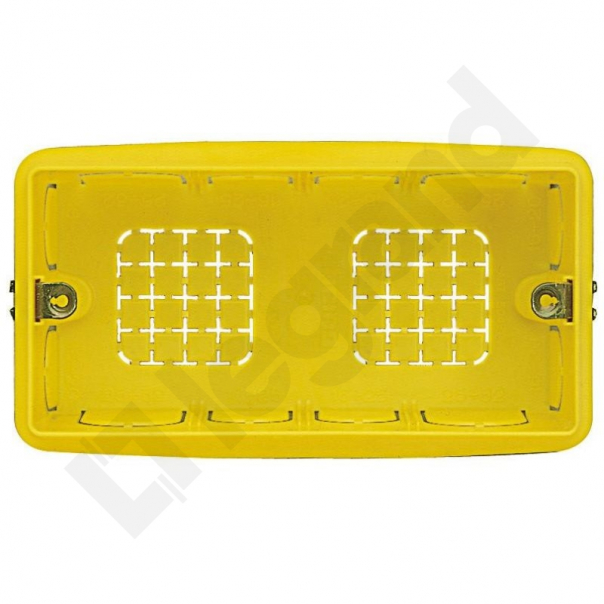 PUSZKA PODTYNKOWA 4 MODUŁY - 504E - LEGRAND